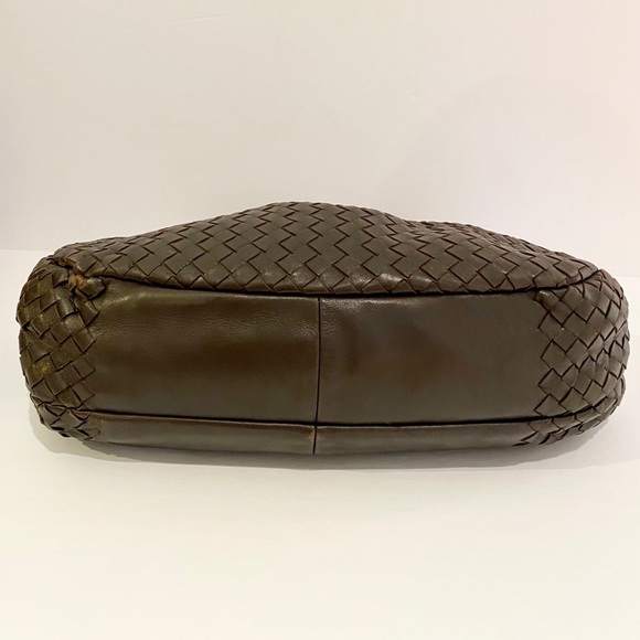 Bottega Veneta ‘Campana’ Intrecciato Hobo Bag - Picture 7 of 16